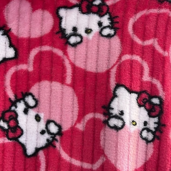 NWT-Sanrio hello Kitty-L-pink-all over print, pockets, belted tie, robe. - Picture 3 of 11
